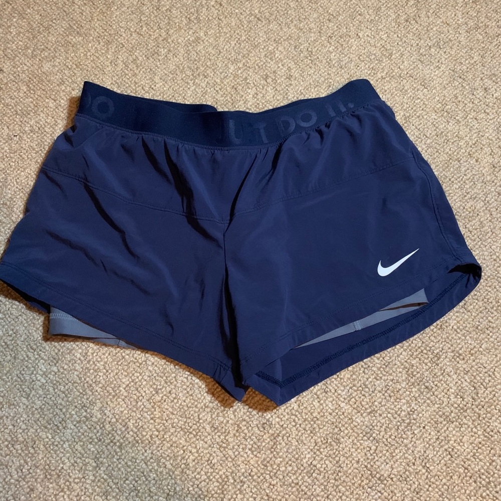 Navy blue nike shorts